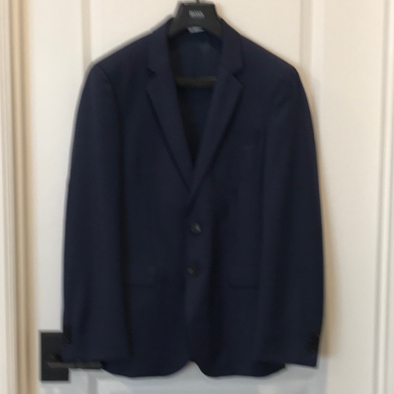 Men’s Hugo Boss Suit. Dark Blue Micro Check. Size 38s. Double Vent Jacket